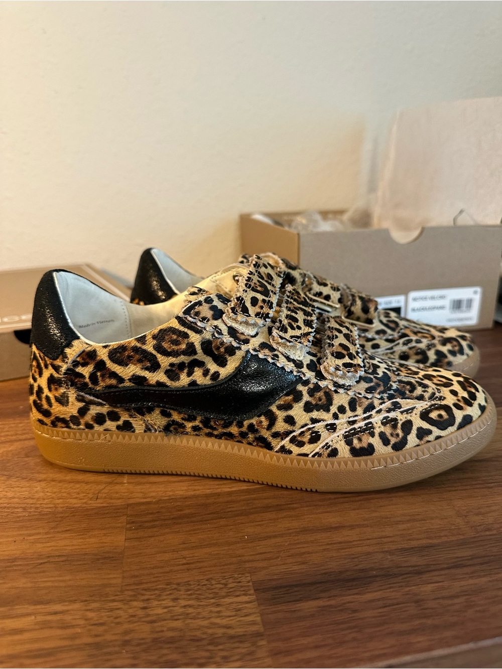 Dolce Vita Notice Leopard Calf Hair Sneakers Women’s Velcro Black NEW